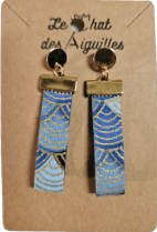 boucle-d-oreille-eventail-bleu Boucles d'oreille textiles assorties aux bracelets, accessoires cheveux et lacets en tissu.