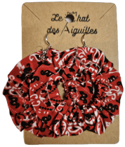 creole-tissu-viscose-bandana-rouge-noir-blanc Boucles d'oreille textiles assorties aux bracelets, accessoires cheveux et lacets en tissu.
